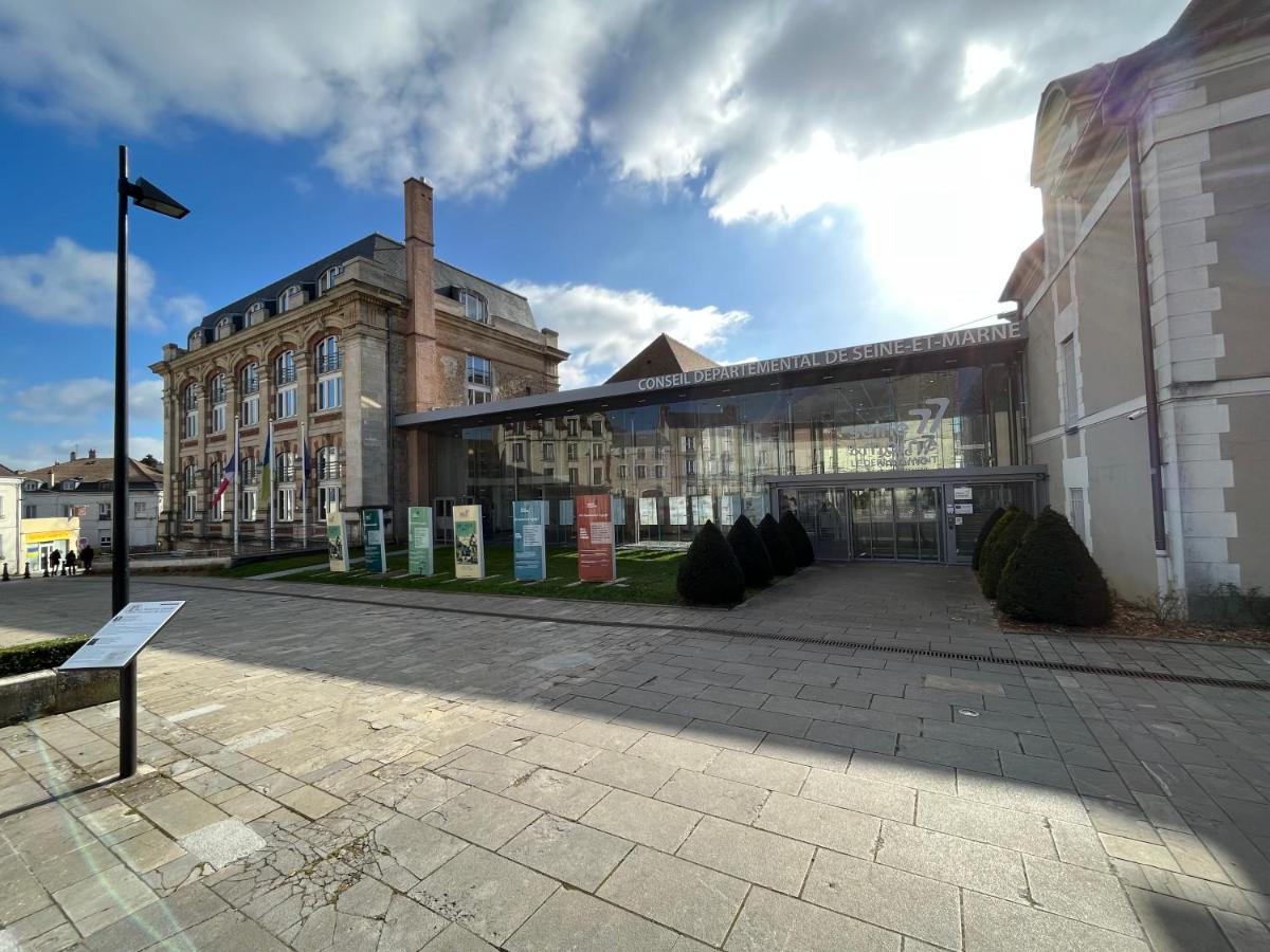 Apartament Le Vicomte Melun Zewnętrze zdjęcie