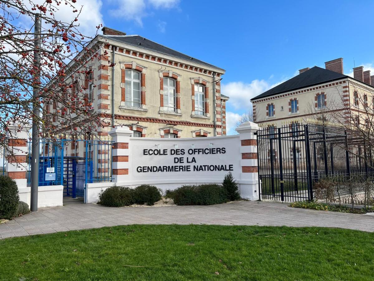 Apartament Le Vicomte Melun Zewnętrze zdjęcie